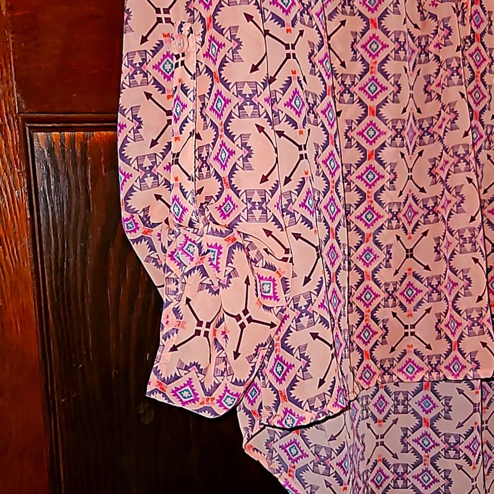 EUC No Boundaries Sheer Peasant Blouse - Size XXL - Picture 2 of 4